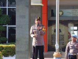 Gelar Apel Pagi Wakapolres Gresik Ingatkan Dampak Bencana Musim Kemarau Panjang