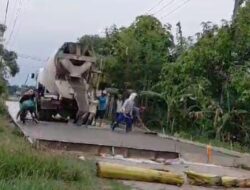 Proyek Rabat Beton Misterius Dijalan Poros Dusun Tamping Desa Pucung Kecamatan Balongpanggang Diduga Tidak Sesuai RAB Akibat Lemahnya Pengawasan.