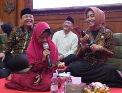 Berbagi Kebahagiaan, Ning Ita Berbuka Puasa Bersama Ratusan Anak Yatim
