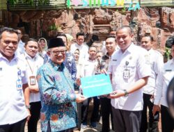 Mendikdasmen Tinjau MBG di SMA N 1 Lamongan