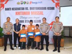 Kolaborasi Polres Kediri Kota Gelar Khitanan Gratis di Hari Bhayangkara ke -79
