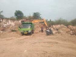 Dugaan Ilegal, Proyek Galian C di Desa Prupuh Gresik Menuai Kecaman