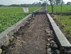 Pembangunan TPT Jalan Menuju Makam Dusun Gogor Desa Wonorejo Mulai Dikerjakan