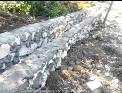 Proyek Drainase Desa Kalipang Diduga Langgar Aturan: Gunakan Alat Berat untuk Penggalian