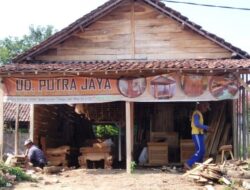 Bangkit dari Keterpurukan, Supriyono Pemilik UD Putra Jaya Mebel Siap Berdiri Kembali Setelah Kebakaran