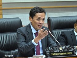 Habiburokhman : “Komisi III DPR RI Hormati Penetapan Roy Suryo Tersangka, Yakin Polri Profesional”