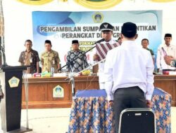 Kades Gredek Lantik Kaur Perencanaan Baru, Tekankan Pelayanan dan Kepekaan Sosial
