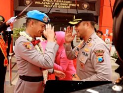 Tradisi Pisah Sambut Kapolres Gresik, AKBP Rovan Berpamitan, AKBP Ramadhan Siap Lanjutkan Pengabdian