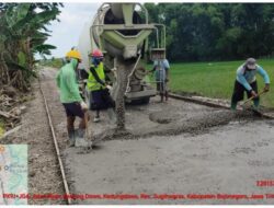 Jalan Poros Kedungdowo Dibangun dari BKK 2025, Petani dan Pelajar Terbantu