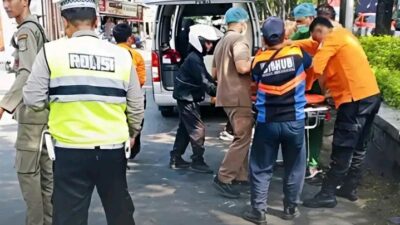 Pelajar Asal Gresik Tewas Tertabrak Truk Boks Saat Putar Balik di Jalan Raya Sememi