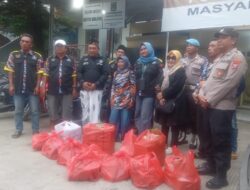 LSM GMBI Distrik Gresik dan Polsek Benjeng Berbagi Takjil Gratis, Pererat Sinergi di Bulan Ramadhan