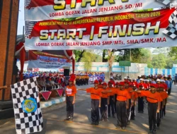 Semarak Gerak Jalan HUT ke-81 RI di Nganjuk, Ribuan Pelajar Penuhi Jalanan