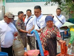 Wujud Kepedulian Sosial, SMSI Lamongan Bantu Pasokan Air Bersih Warga Kedungkumpul